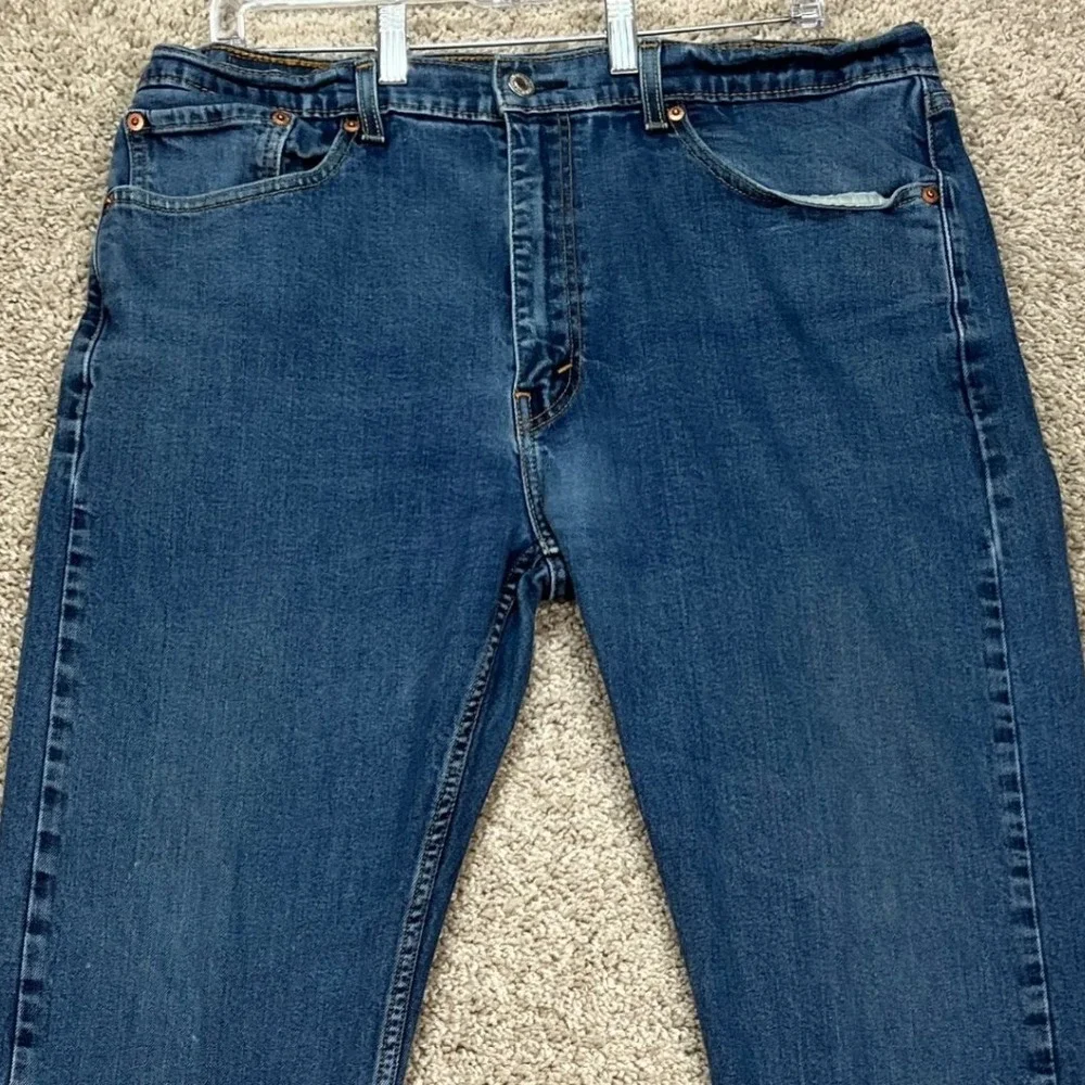 Levi's Jeans Mens 38x32 Medium Wash Straight Leg Flat Front 5 Pocket Denim Twill